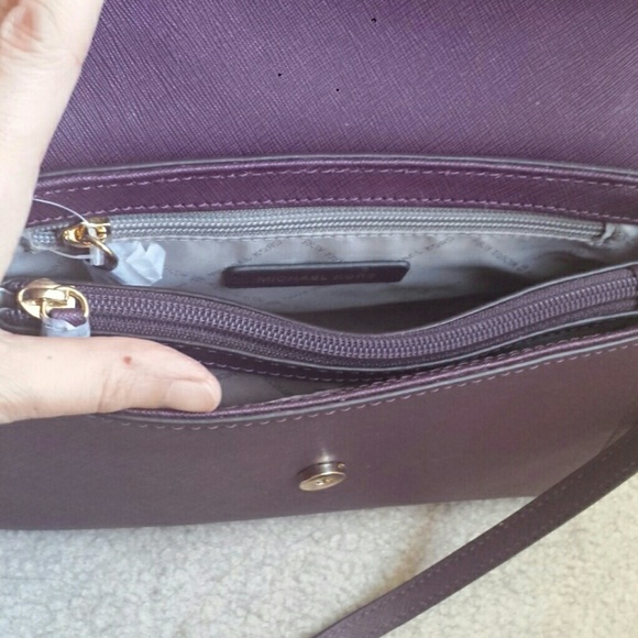 XSOLDX Kors Sofia Small EW Leather Satchel Purple - Picture 4 of 7